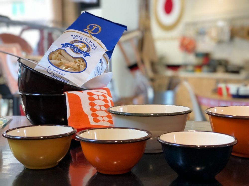 emaliaOLKUSZ エマリアオルクシュ ホーローマグカップ 4カラー Amazon