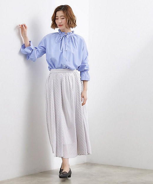 動くたびに表情が生まれる 軽やかストライププリーツスカート