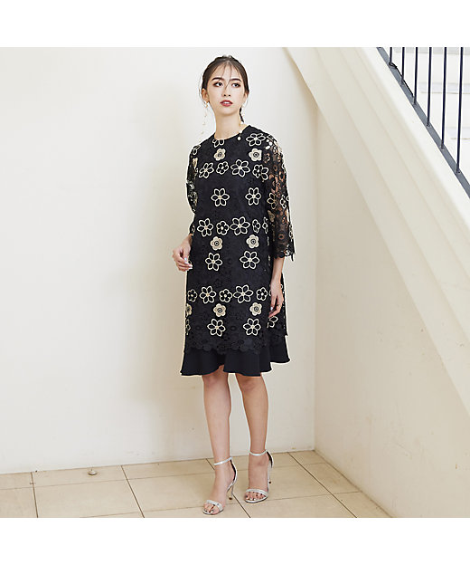 フラワーモノトーンレースワンピース（83011402） | Rose