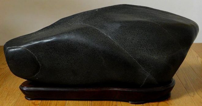 緋山酔恭「山水石美術館」 全国の水石・美石を紹介 『抽象石・心象石』