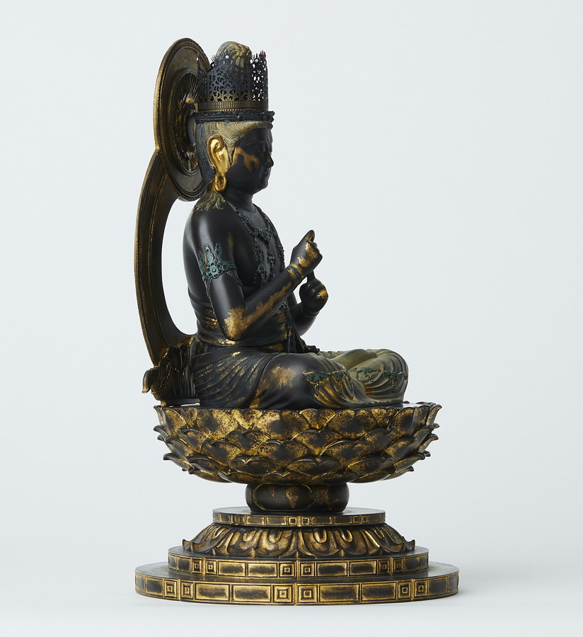 イスム-仏像のもつハイセンスな臨場感を楽しむ