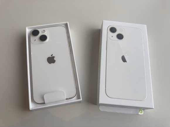 レビュー】iPhone13 mini スターライトモデル到着、さっそく開封