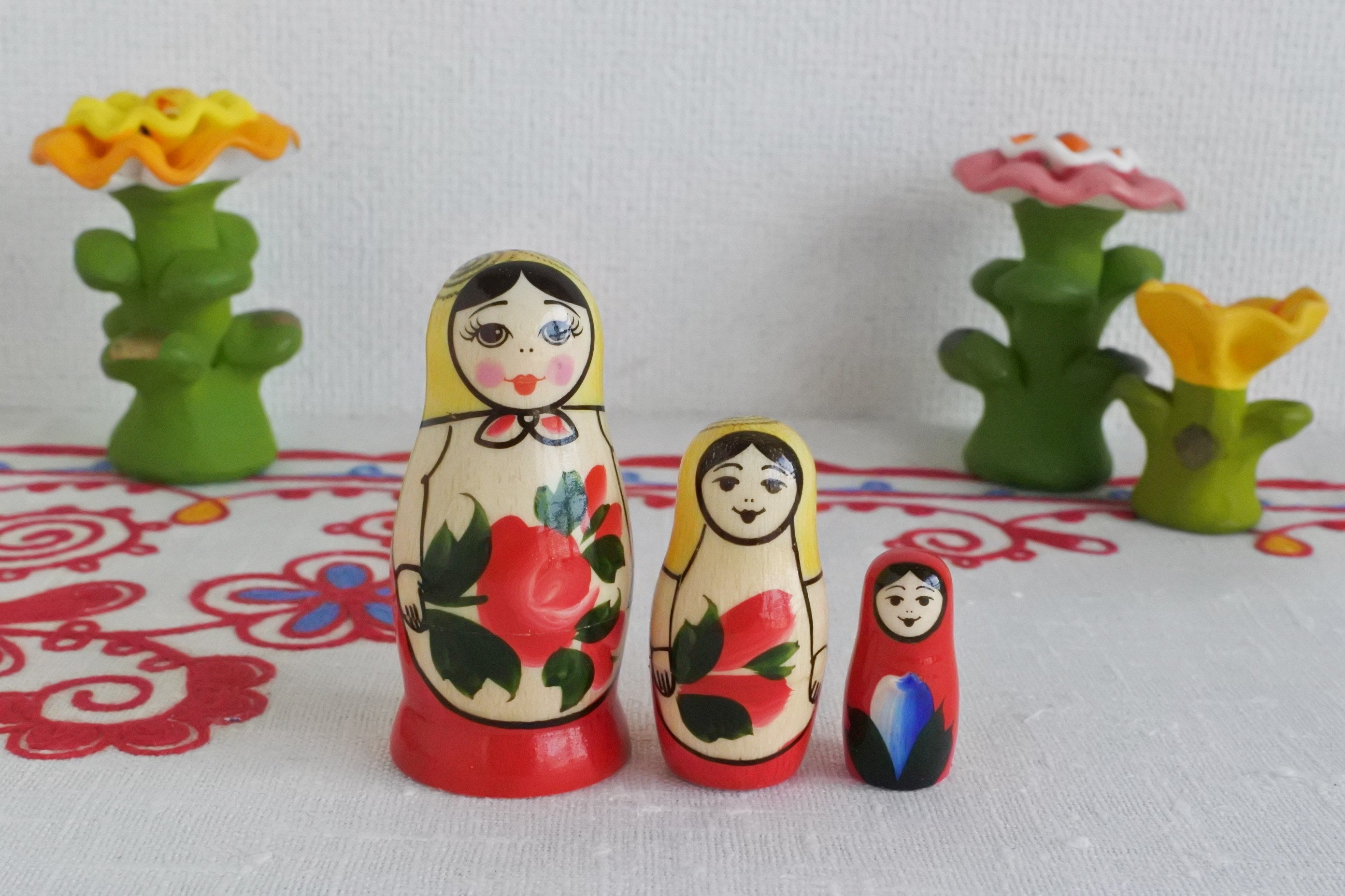 マトリョーシカ トラディショナル 3ピース セミョーノフ ロシア雑貨い