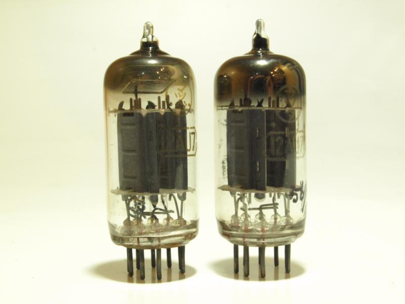 カメラのいわもと：真空管 12AU7、ECC82、同等管、類似管商品在庫一覧