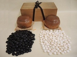 岡村虎吉 本榧 脚付碁盤 のお買取りについて【2017年買取・新着情報