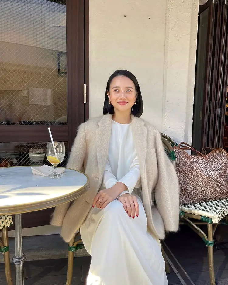 ETRÉ TOKYOの服を着た伊原葵さんのコーデ 私服/衣装/購入先 - Woomy