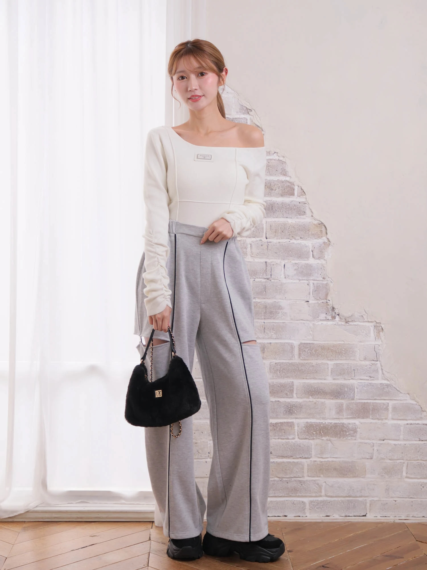 LIP SERVICE（リップサービス）｜ バイカラースウェットカッティング