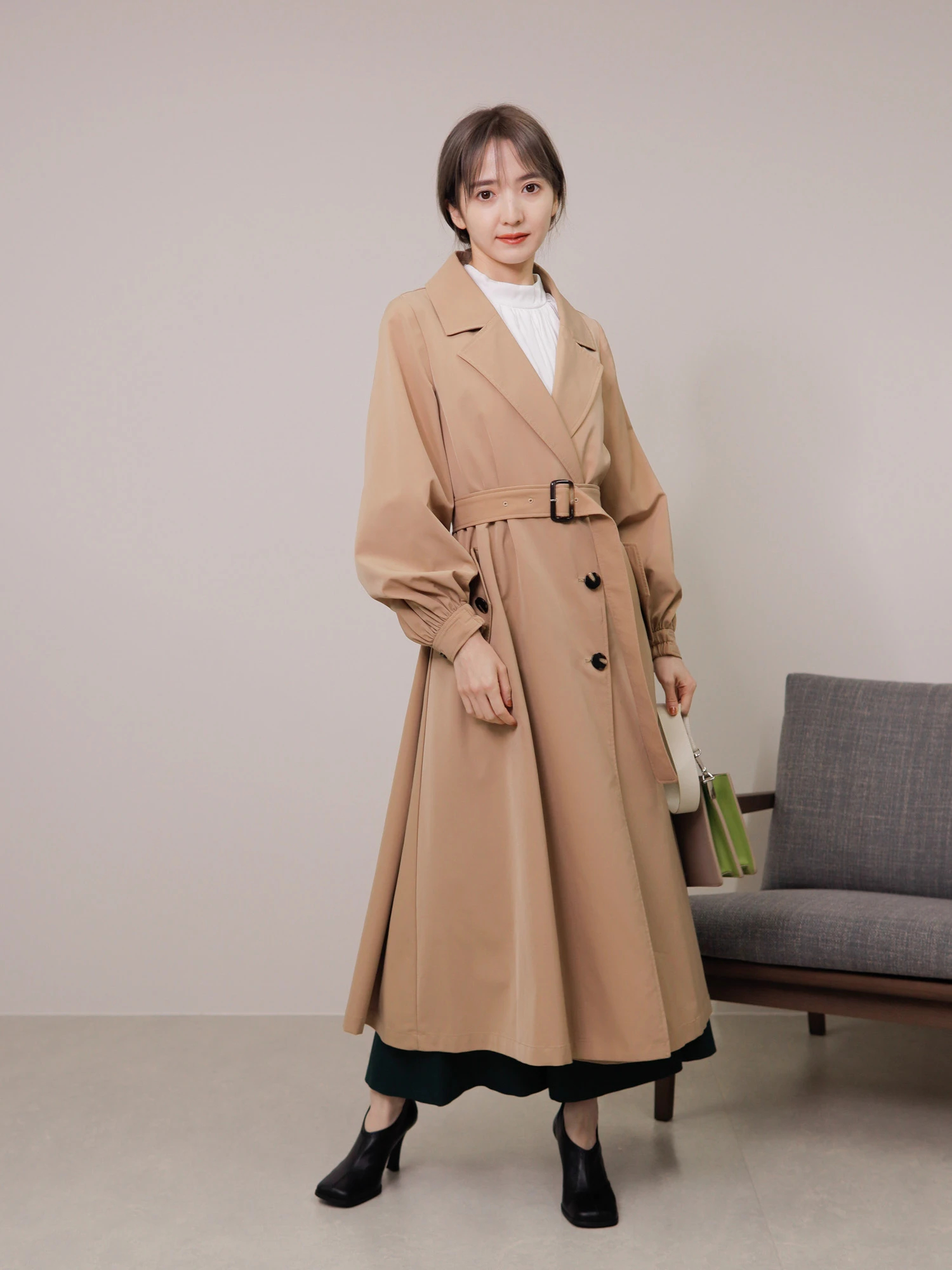 LADYMADE（レディメイド）｜ スカーフベルトフレアトレンチ アイテムの