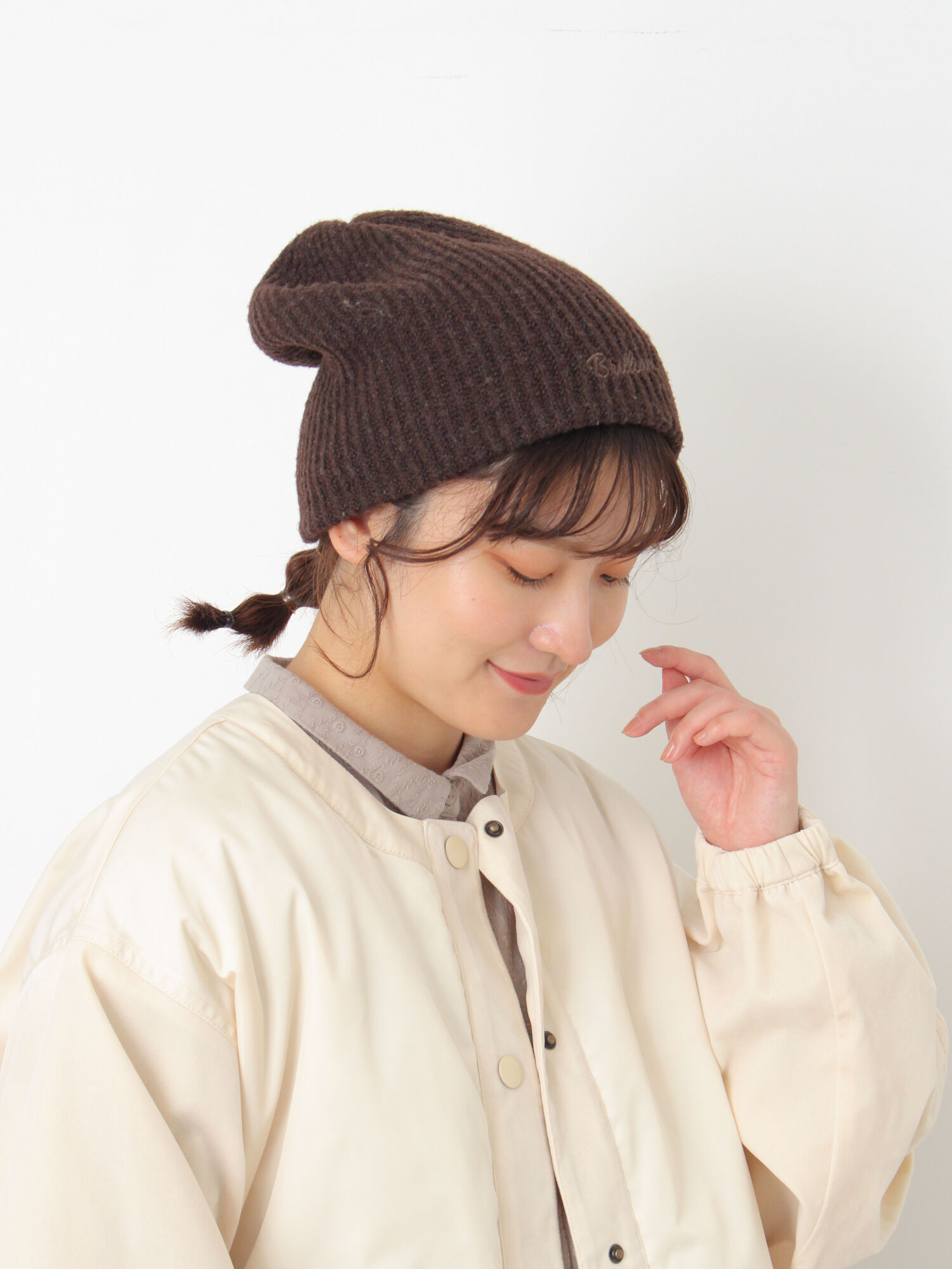 セール】 【消臭効果】ロゴ刺繍ニット帽（ベージュ/ダークブラウン