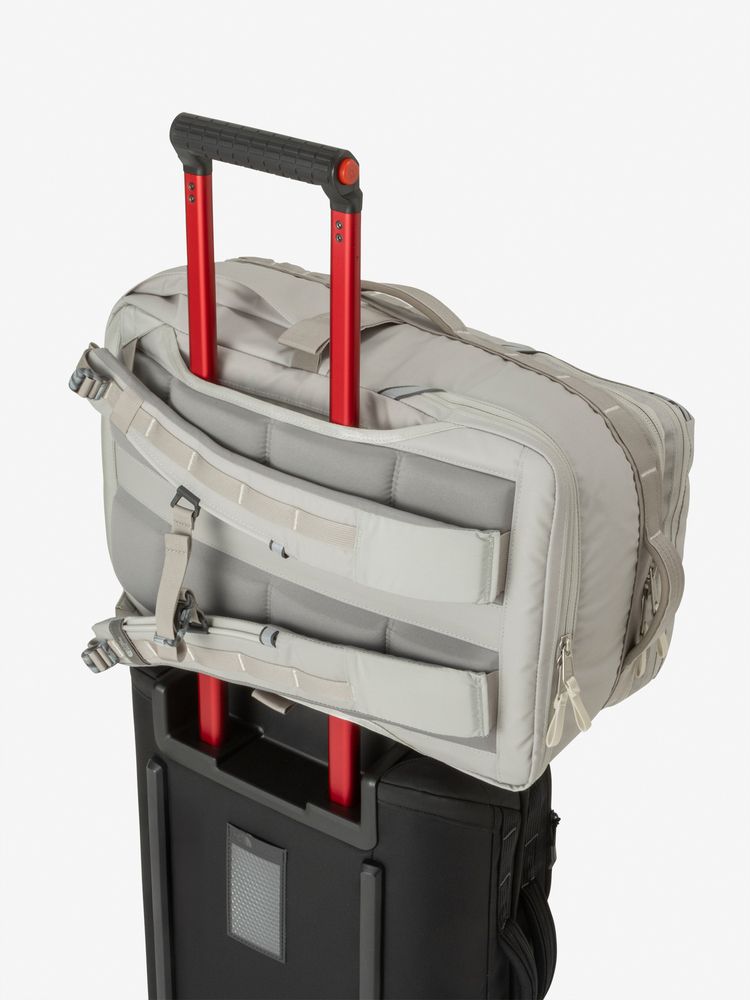 公式・限定】ベースキャンプボイジャーデイパックL｜ザ・ノース