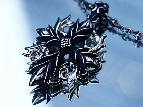 ブラッディマリー ダーク ピアス 闇 | ジュエリーコネクション Jewelry