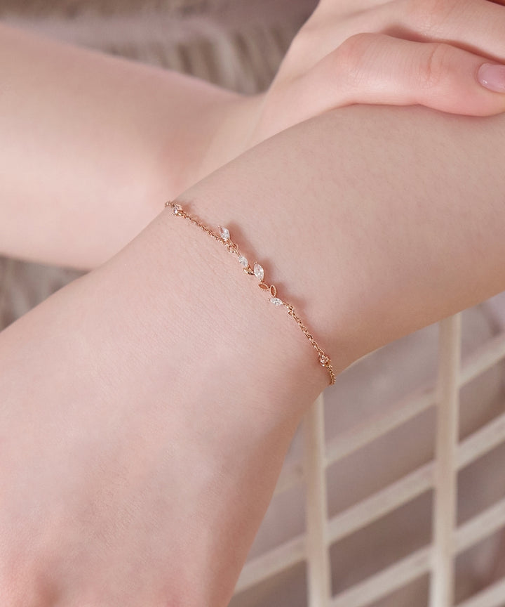 Phoebe/フィービィー】シャイニーティアリーフブレスレット – JEWEL ADDICT