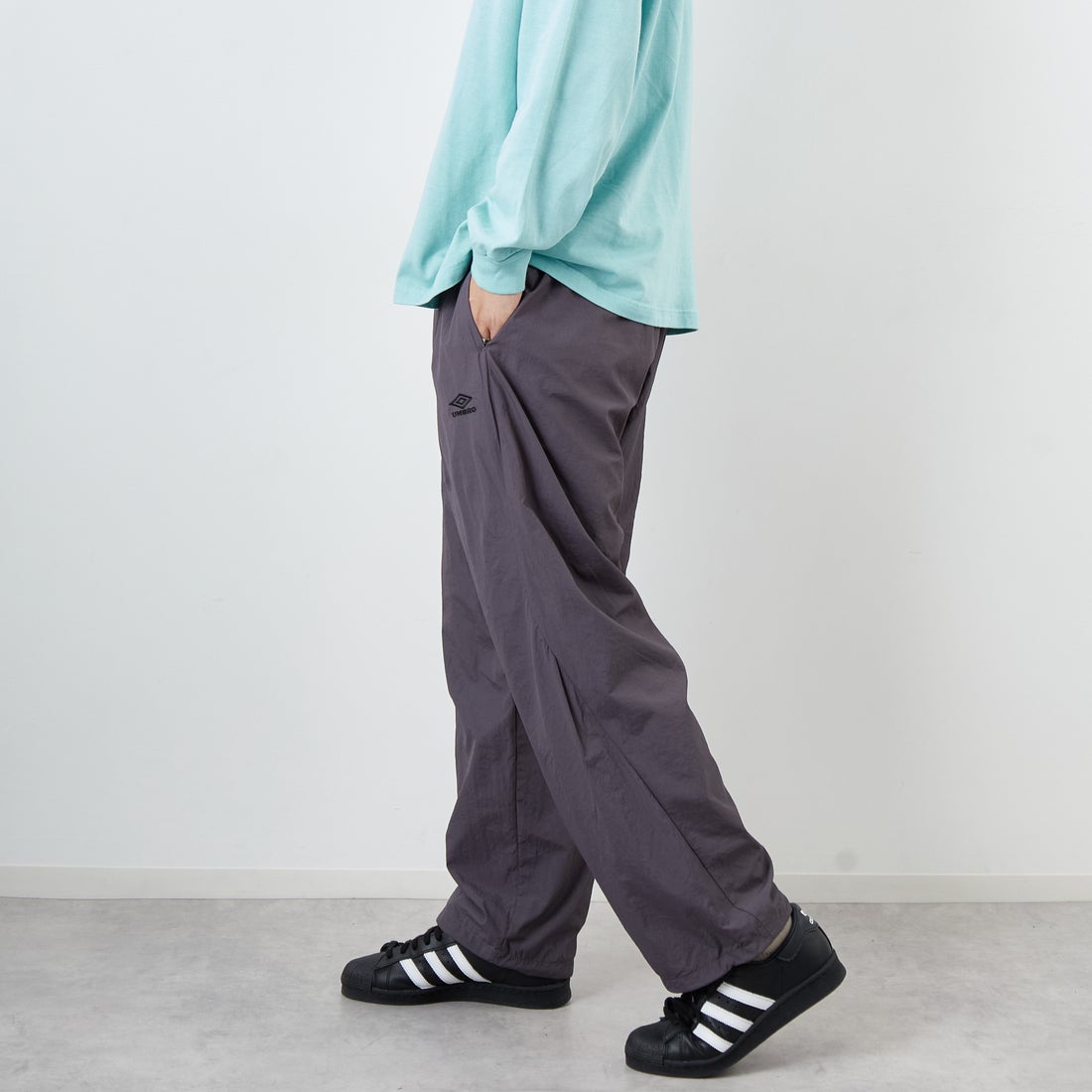 UMBRO [アンブロ] 別注 ナイロントラックパンツ [KBT126-NK-PT1-MS-JF