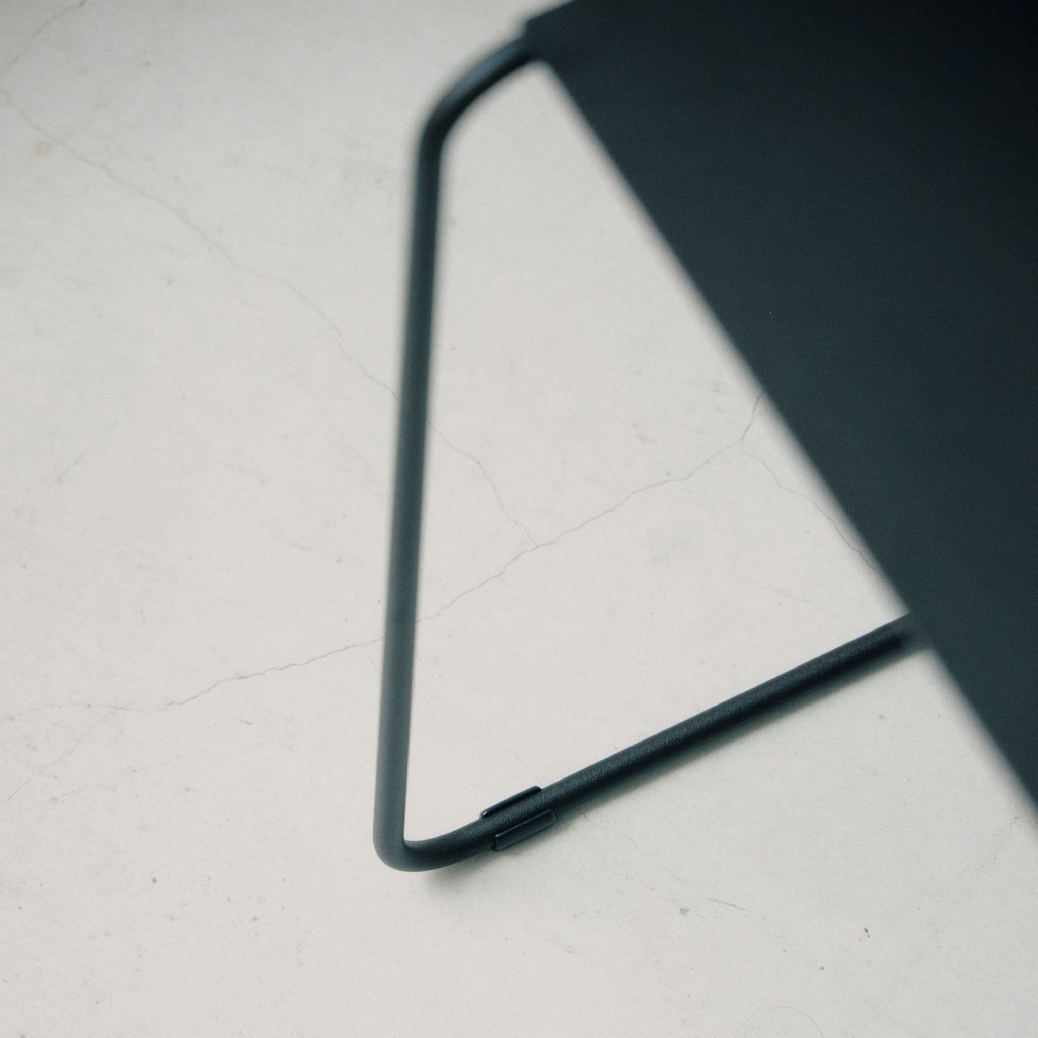 KUROSHIRO スツール – JINNAN HOUSE