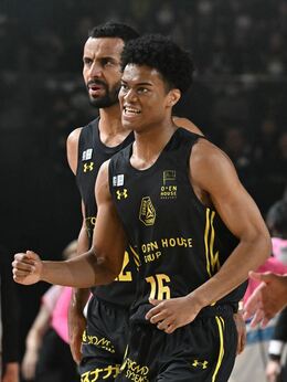 サンダーズ 新加入の浅野ケニーが初出場・初得点 2連勝、秋田に72－67