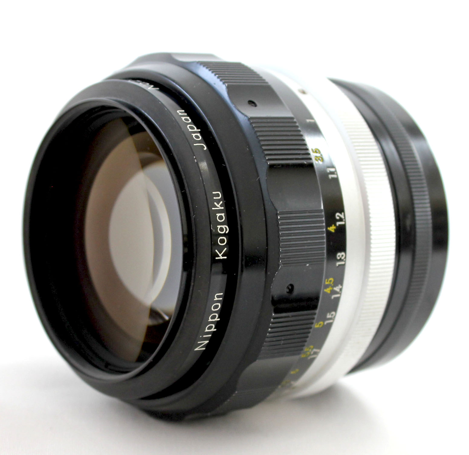 Nikon Nikkor-H Auto 85mm F/1.8 Non-Ai Portrait MF Lens from Japan