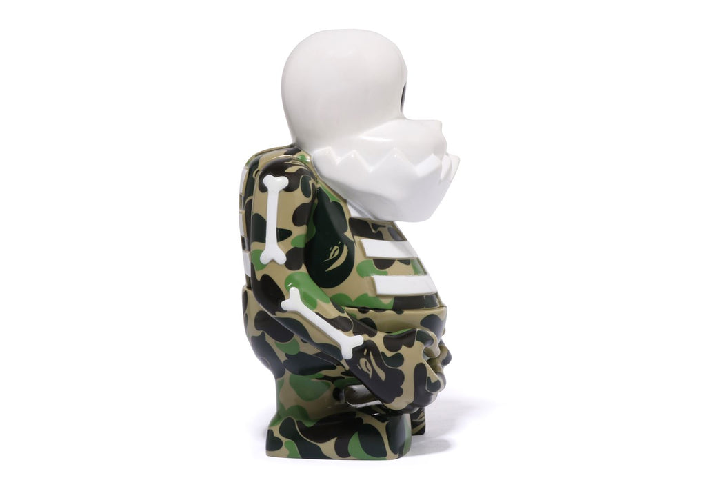 BAPE X BOUNTY HUNTER 】ABC CAMO SKULL-KUN FIGURE | bape.com