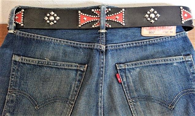 ブラックレザー×レッドクロス デザインスタッズベルト 【ブラック】45mm