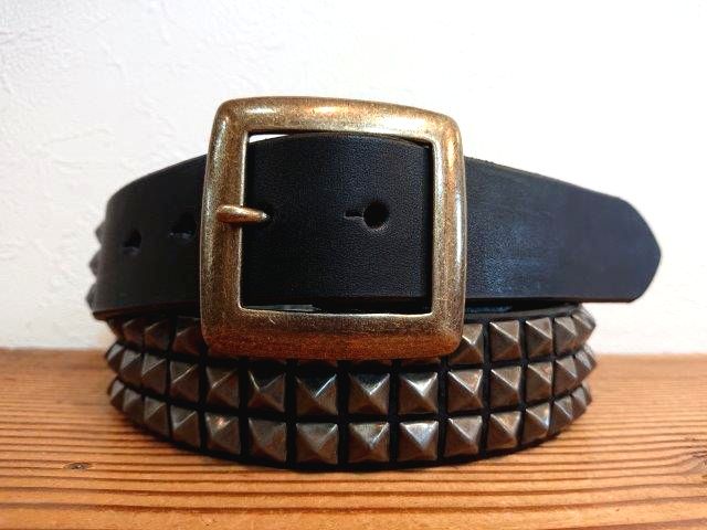 ピラミッドスタッズベルト 3連ピラミッド エイジングブラス 栃木レザー