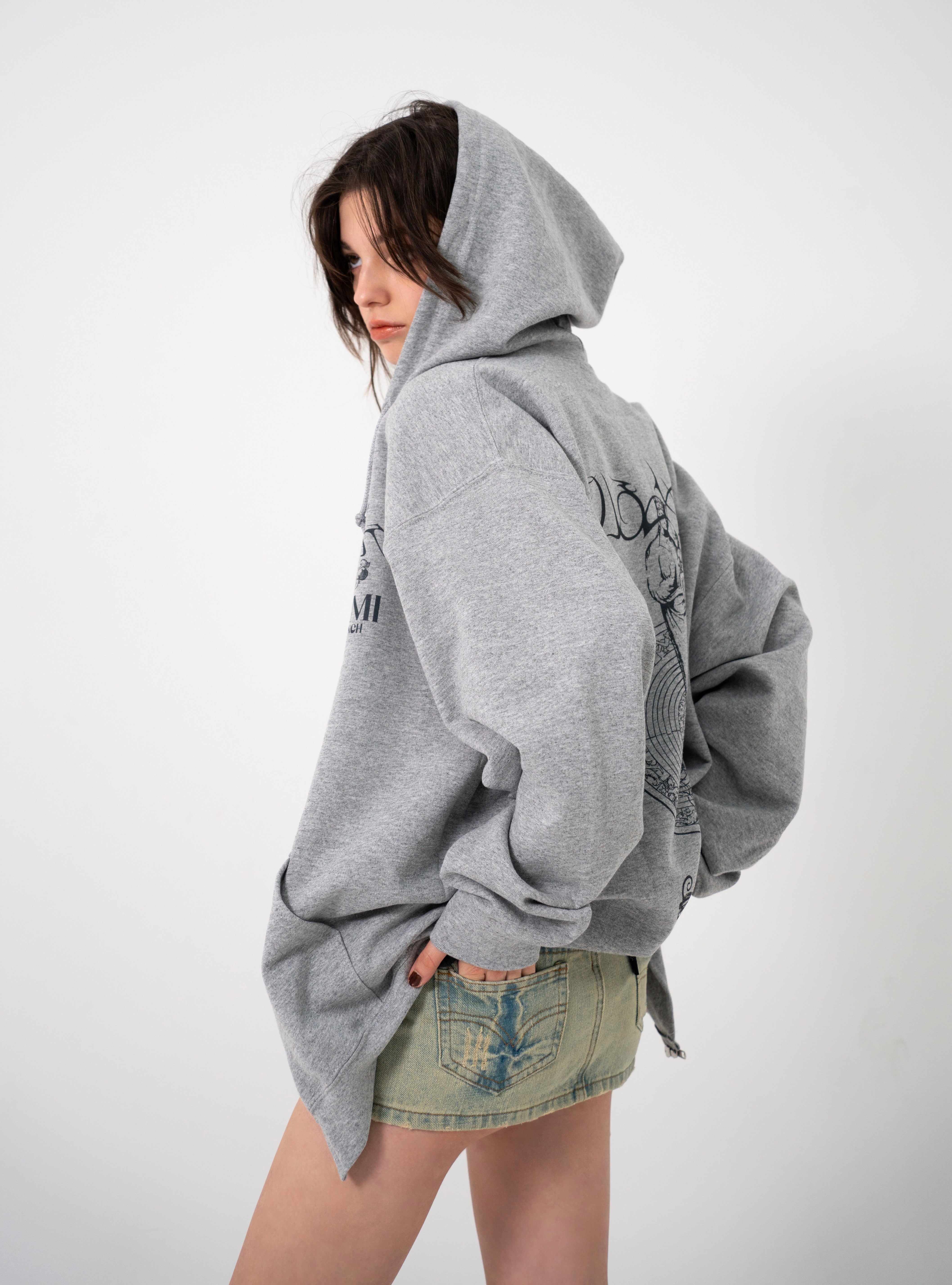 Saint Mary Zip-up Hoodie – JUEMI