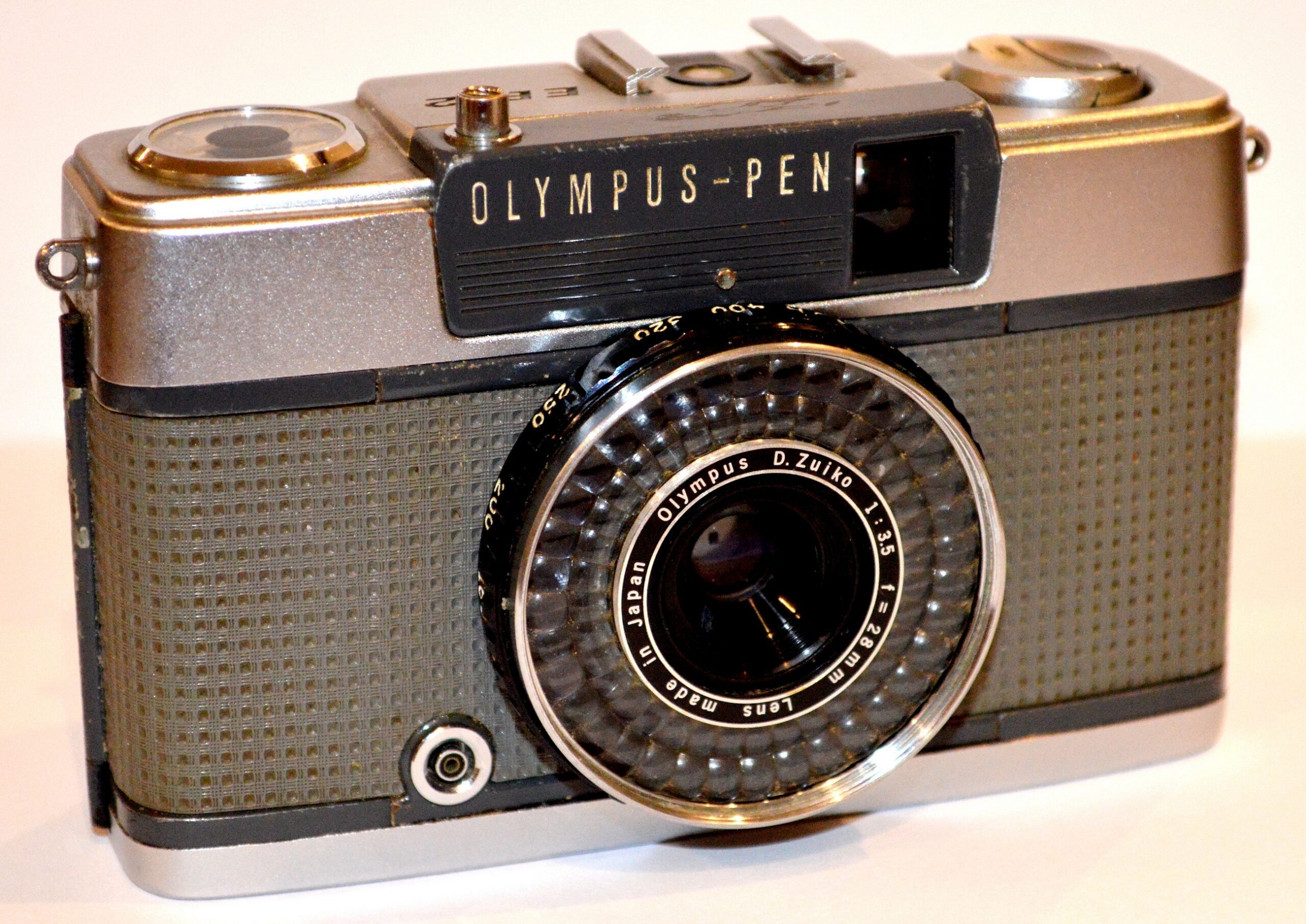 Olympus Pen EE-2 - Julian Tanase