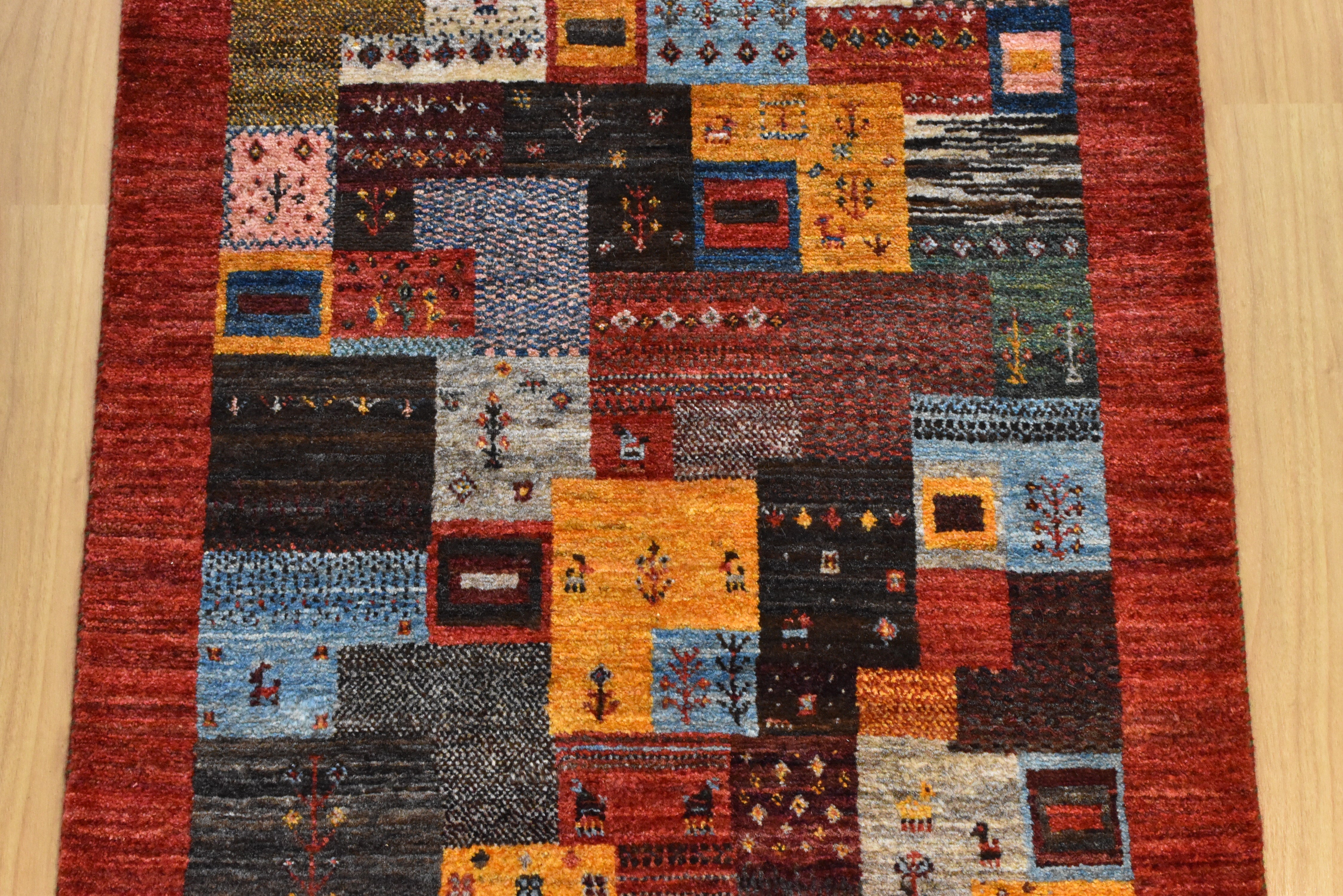 ギャッベ イラン産玄関マットサイズ 127✕84✕1.4