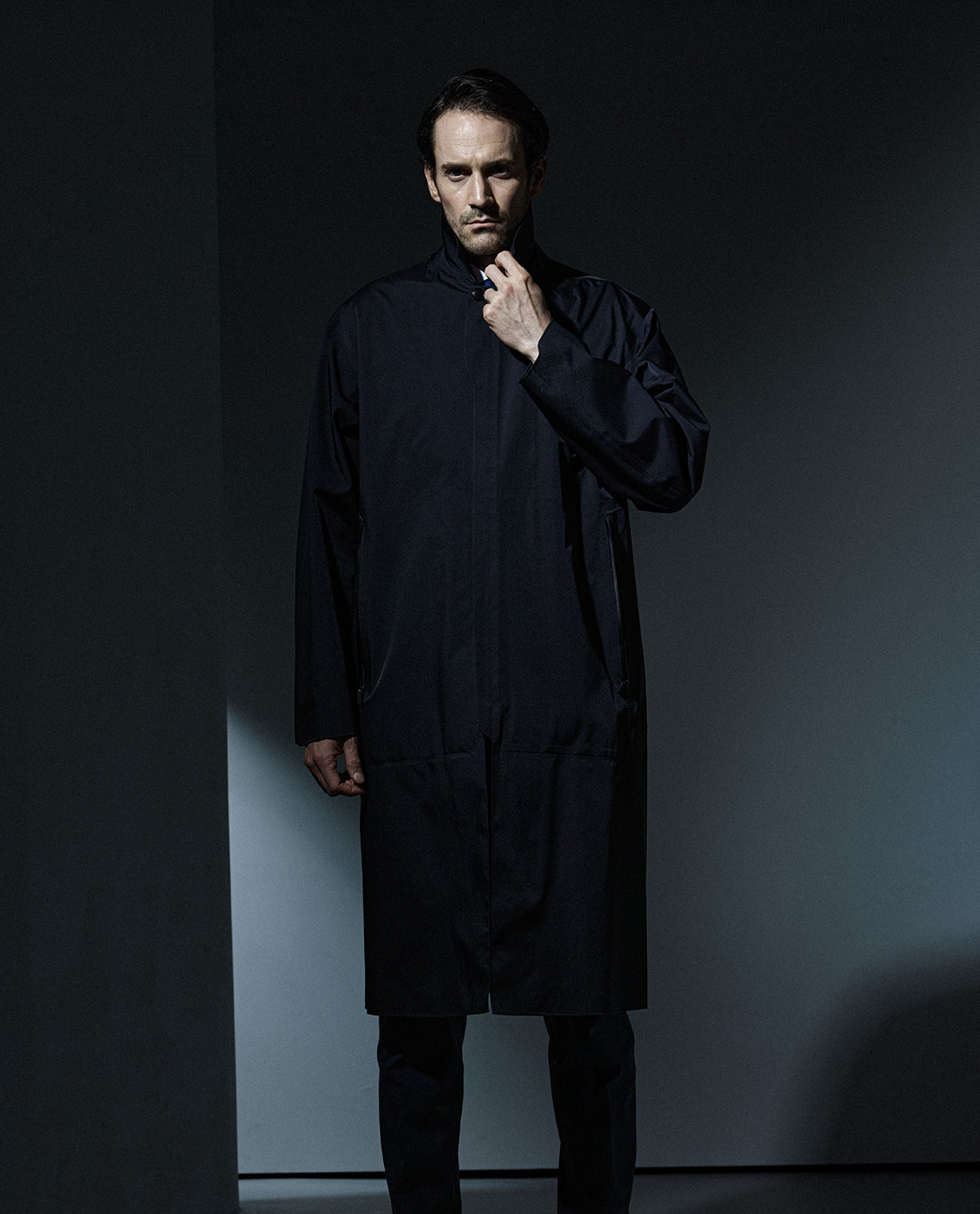 761_M3L アーバンレインシェル ステンカラーコート (ブラック) – K-3B