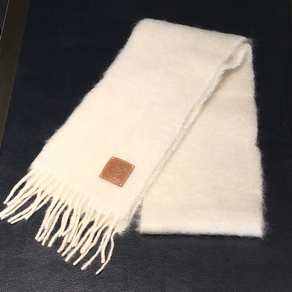 ロエベ F655254X01 アナグラム モヘヤ ウール マフラー】の買取価格と