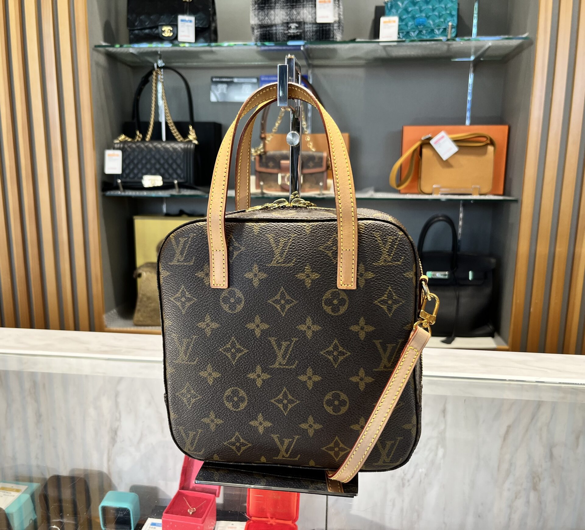 ルイヴィトン スポンティーニ 高価買取中！相場と査定ポイントを徹底