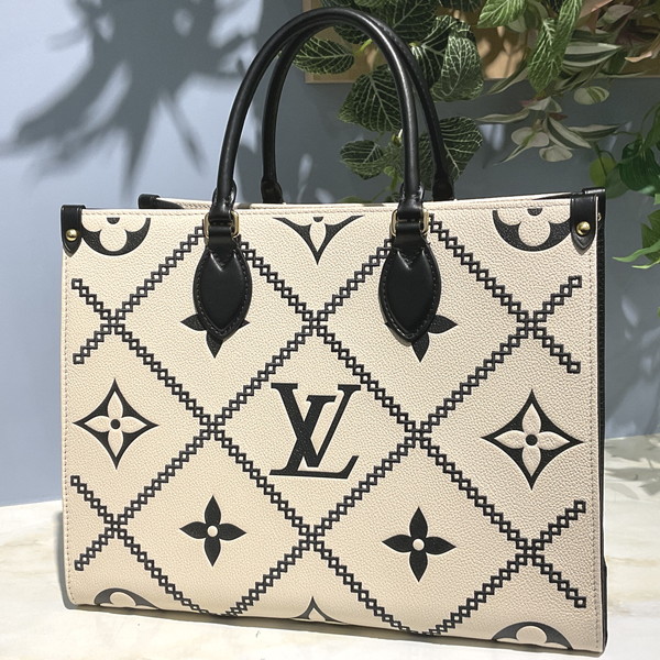 ルイ・ヴィトン M46016 オンザゴーMM モノグラム アンプラント】の買取