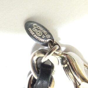 CHANEL ロゴチャーム付き レザーチェーン ブレスレット | 買取実績