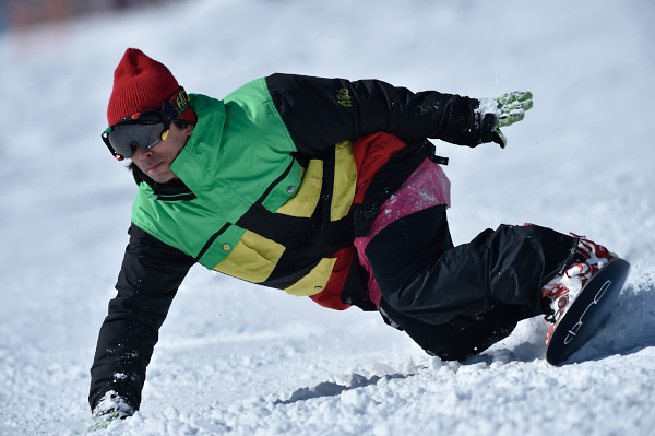 世界最軽量スノーボードD-ONE FANATIC: KAGAYAKING（輝き王