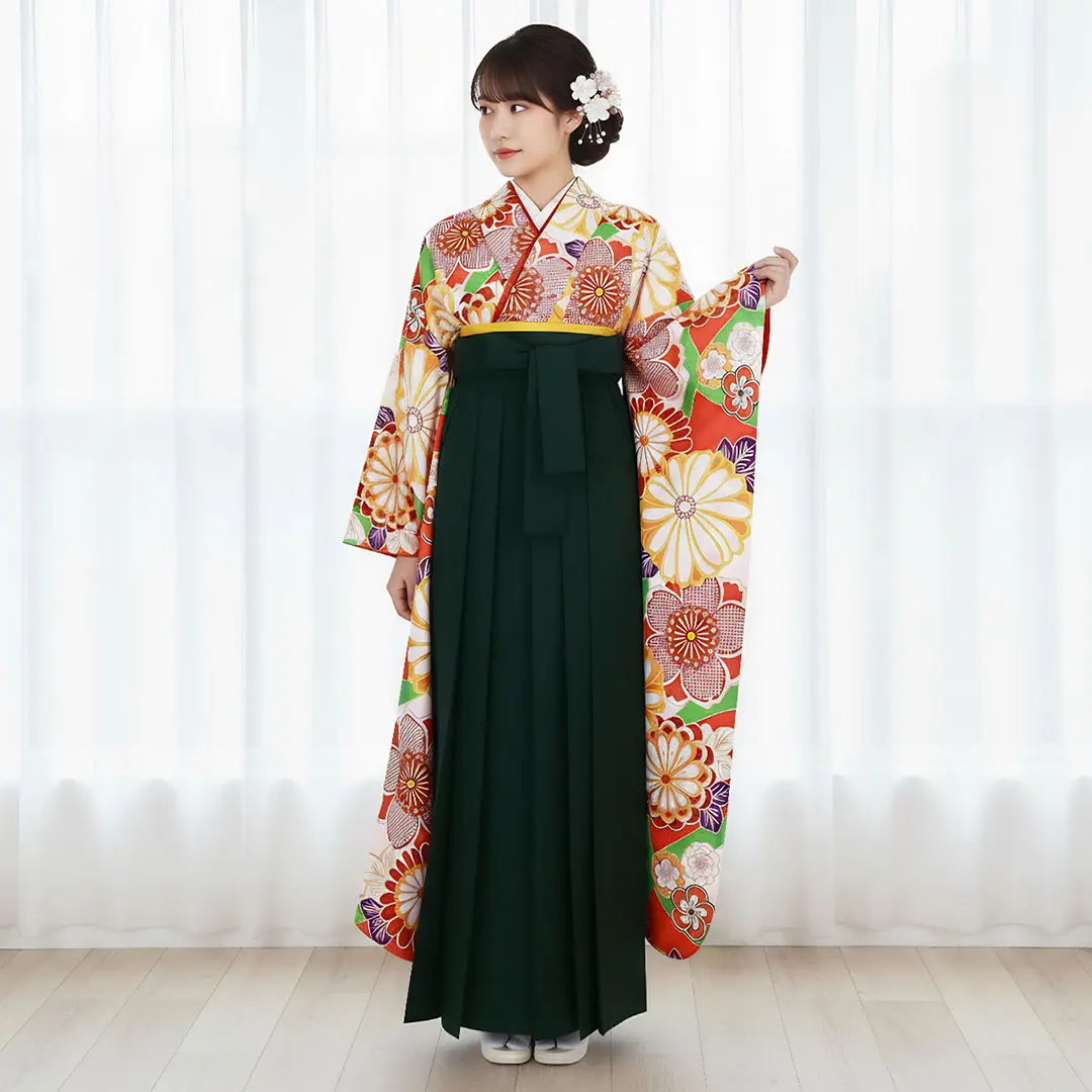 大正ロマン風のオレンジに花の振袖・深緑袴（無地） （振袖）／卒業式
