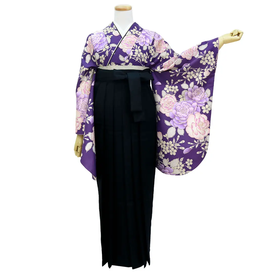 紫地に牡丹と桜文・黒袴（無地） （二尺袖）／卒業式 | 宅配着物
