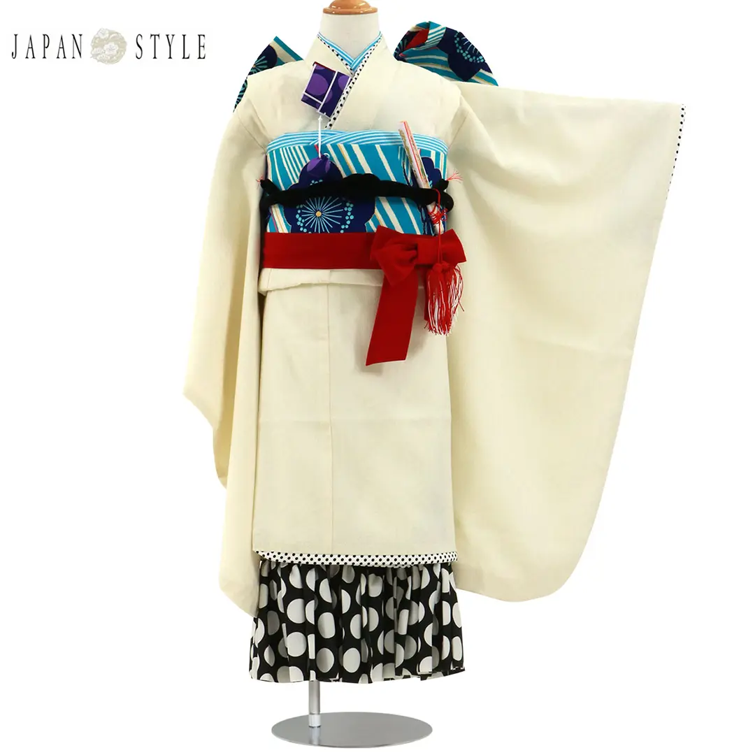 JAPAN STYLE×無地企画》スカート付きの白の着物／七五三・七歳女の子