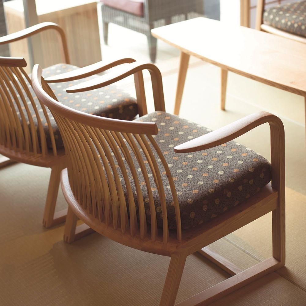 月華 サロンチェア GLC51(NP色) – 柏木工株式会社オンラインストア