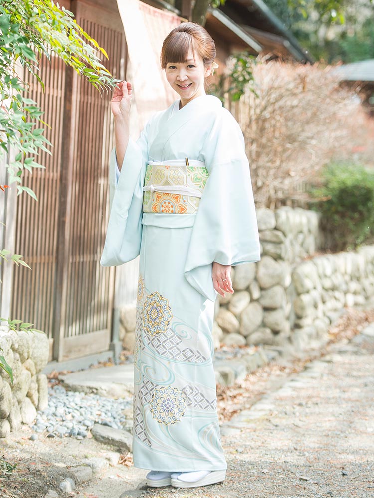高級色留袖レンタル】I-624 水色 正倉院文様 LLサイズ 正倉院文様