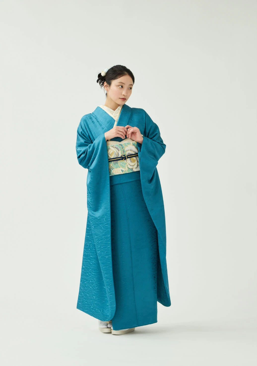 振袖／想い愛／華浅葱 | 振袖レンタル·購入や成人式の着付けは「きもの