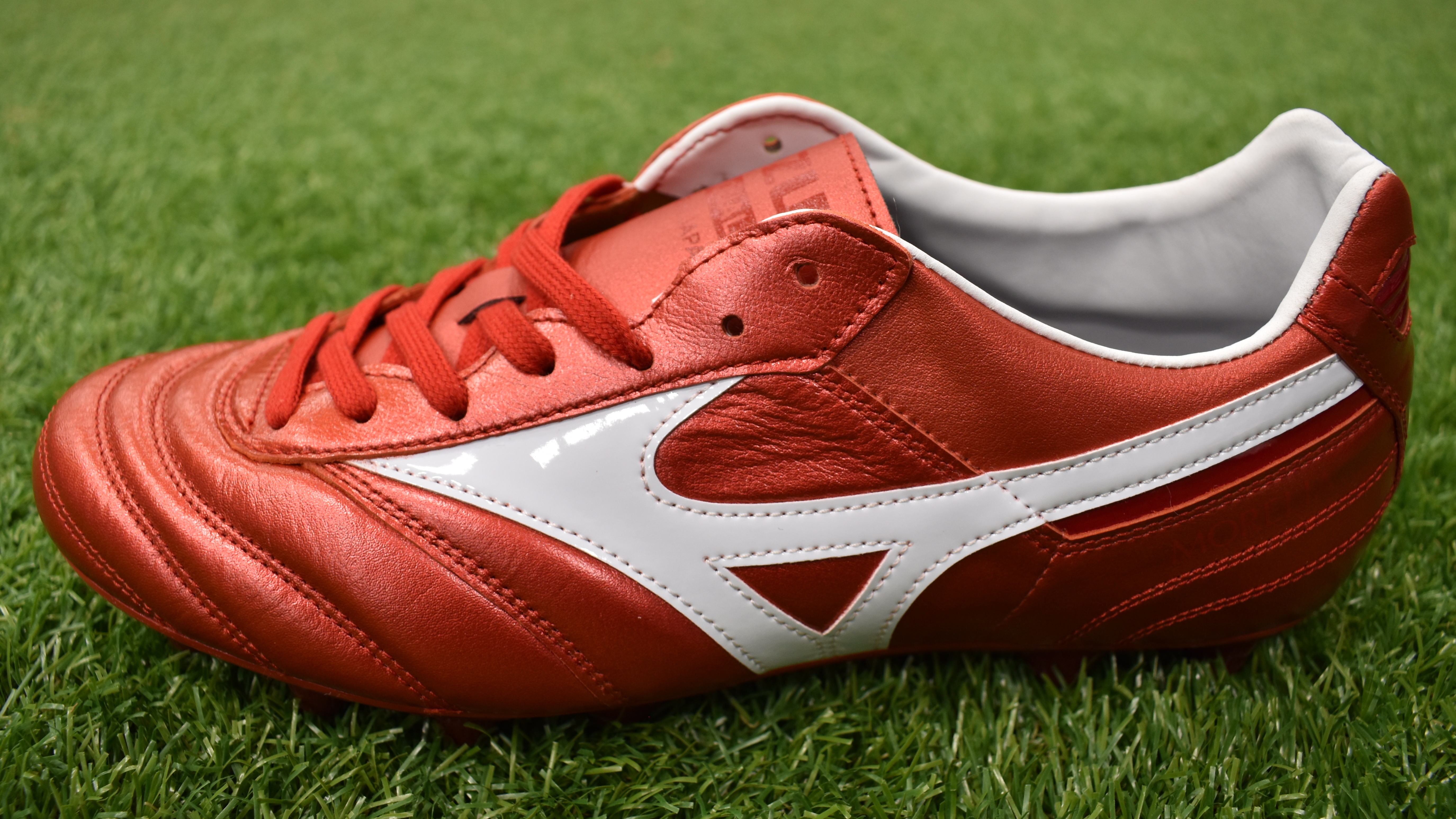 ミズノ『モレリア』神が作ったサッカースパイクvol.2「最先端の技術を