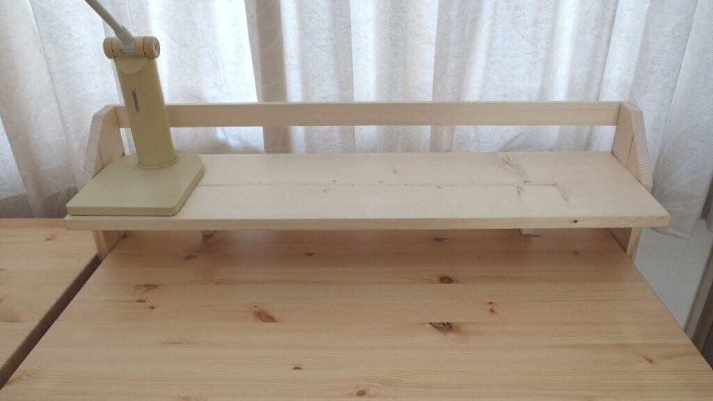 2時間でできる！無印良品製の学習デスクにDIYで机上ラックを作ろう