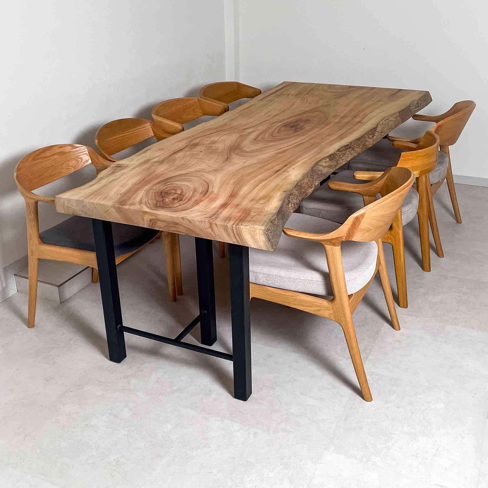 楠(くす)一枚板テーブル｜【公式】KIDO MEIMOKU（鬼童銘木） – 【公式