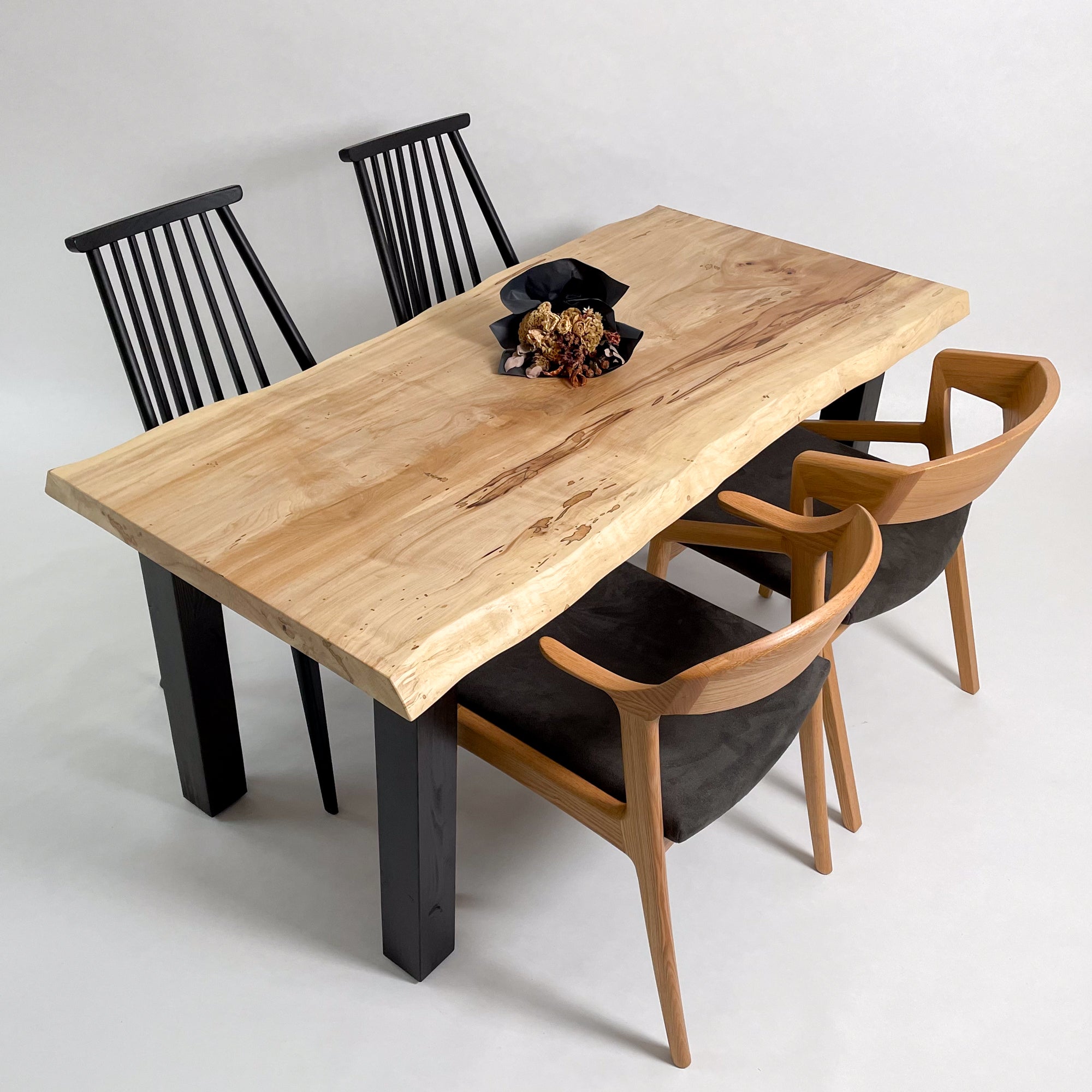 KIDOMEIMOKU 栃一枚板ダイニングテーブル｜150cm(4人掛け) – 【公式