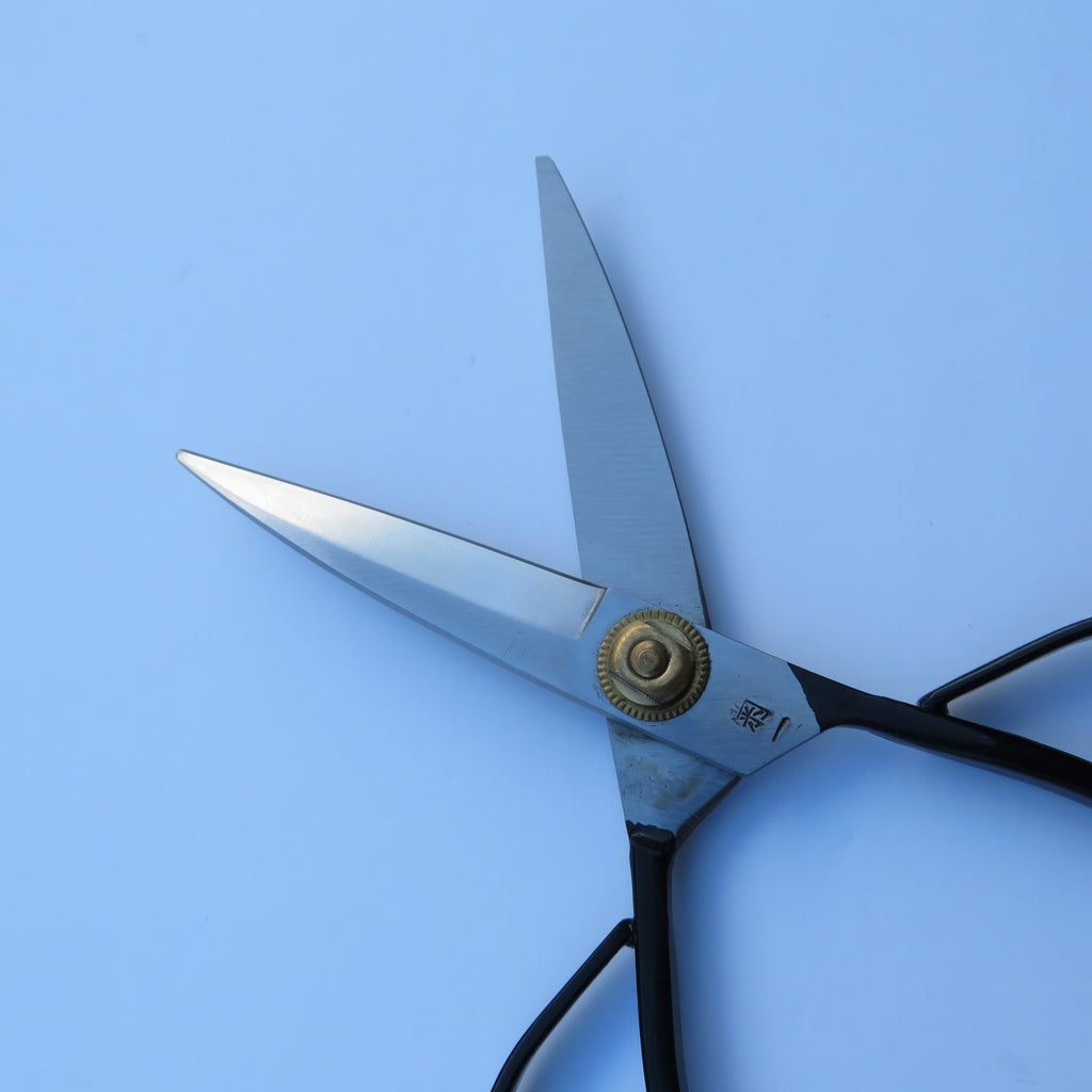 高級＞博多鋏180mm – 菊一文珠四郎包永（きくいち もんじゅしろう かね