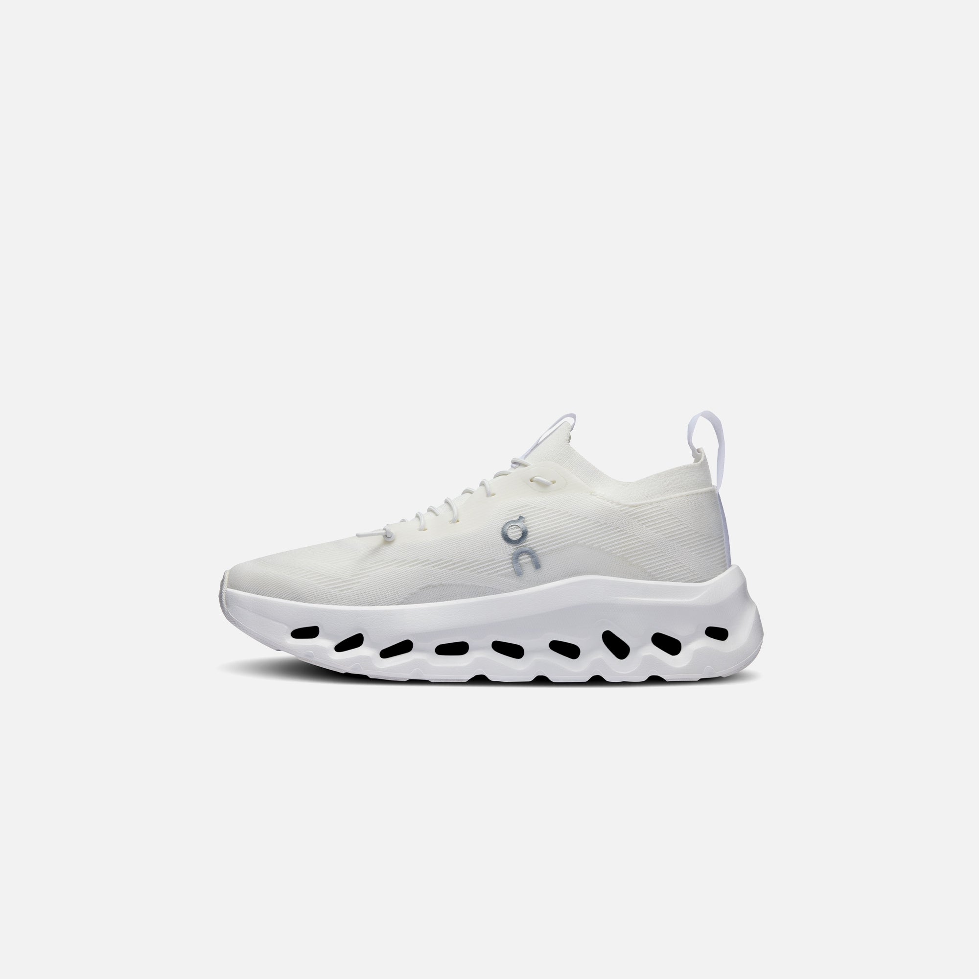 Loewe x On Running WMNS Cloudtilt - All White – Kith