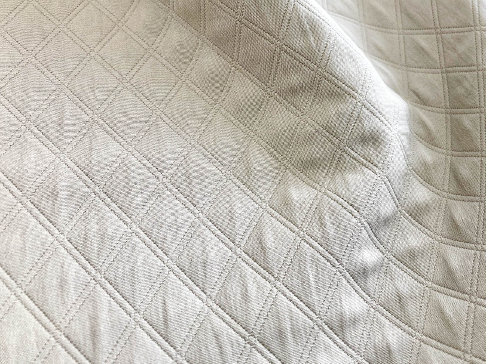 KKF1528-W 2 キルティング調ジャカード広巾｜無地染｜ポリエステル