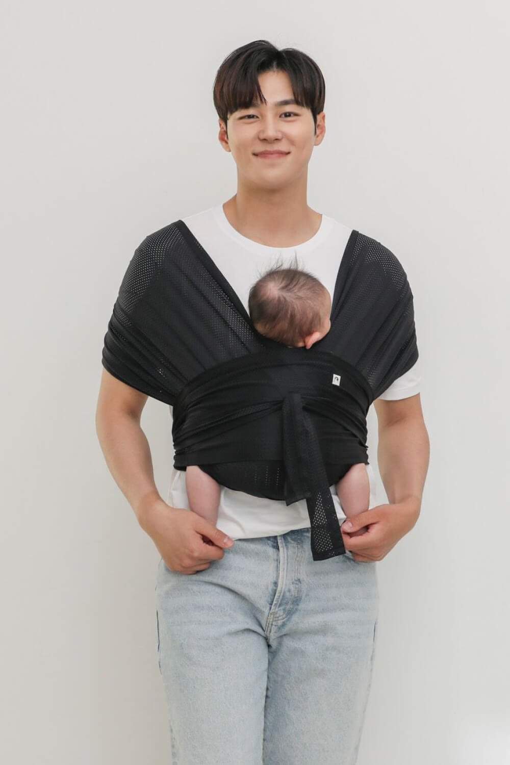 コニー抱っこ紐 AirMesh™ / ブラック（2XS,XS,2XL,3XL,4XL,5XL