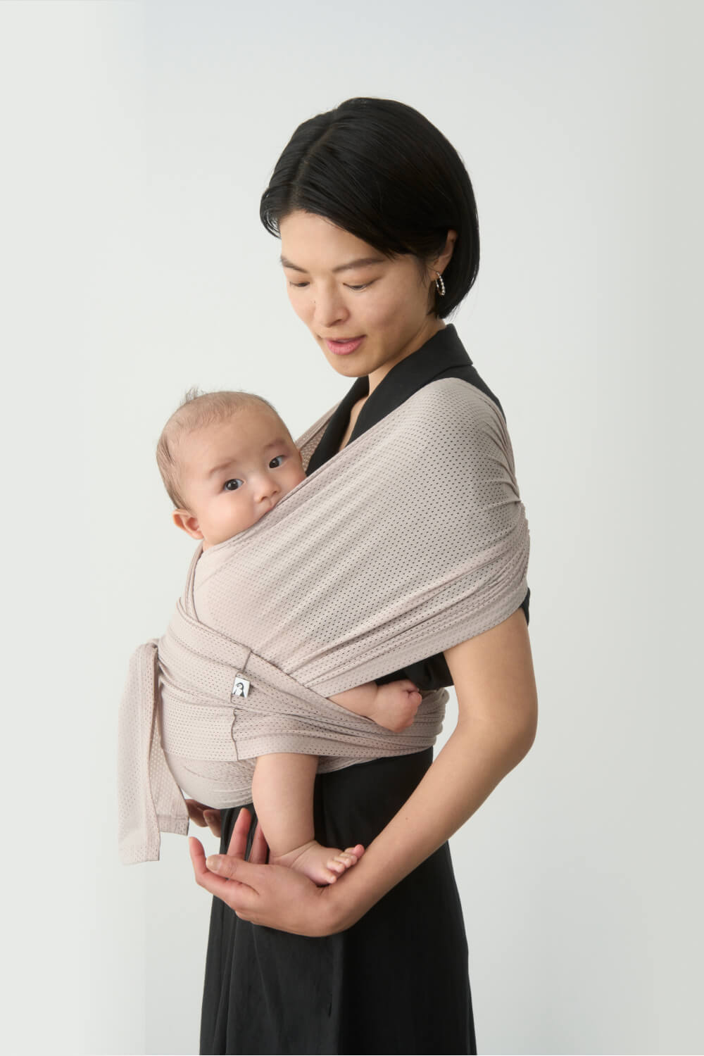 コニー抱っこ紐 AirMesh™ / ベージュ（2XS,XS,2XL,3XL,4XL,5XL