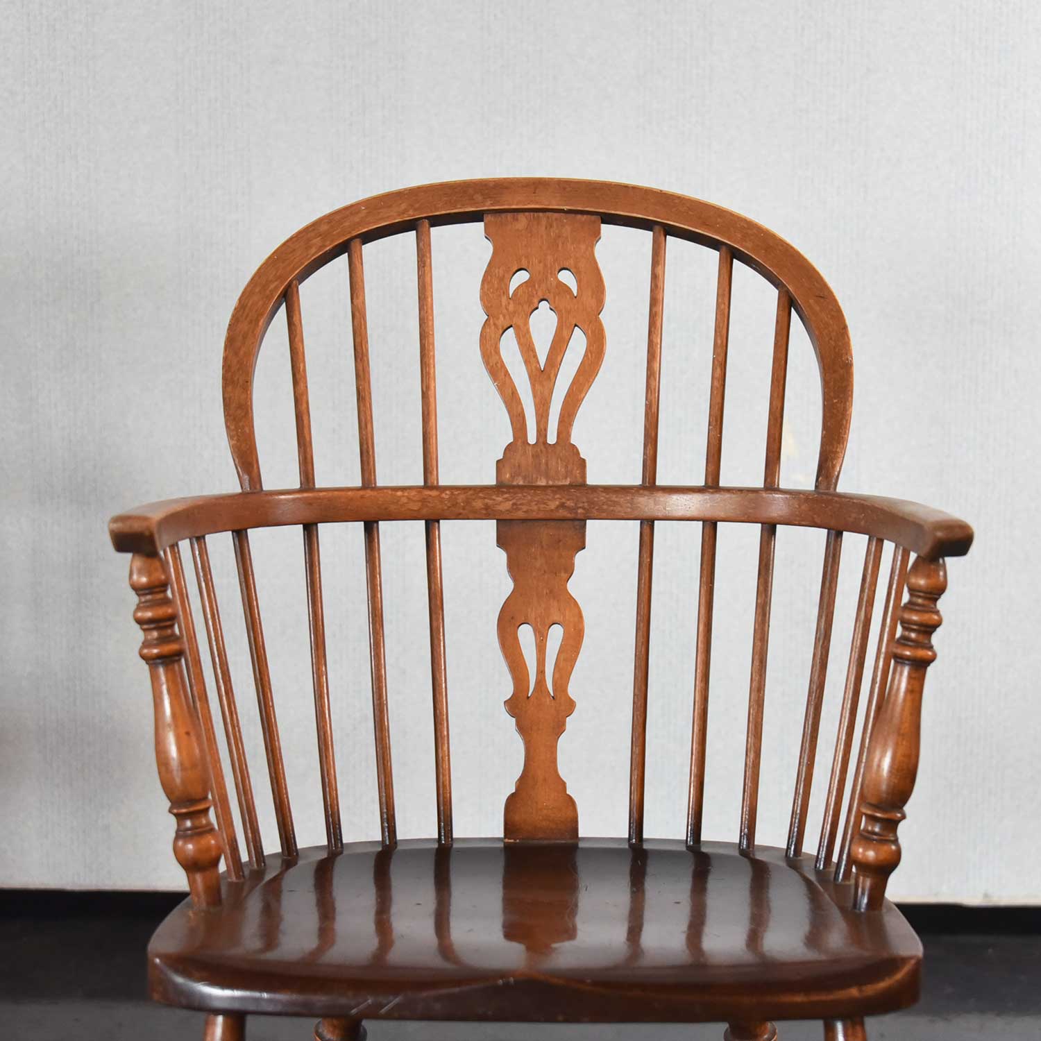 ウィンザーチェア /CH-239-1E～4E – 神戸アンティークウェアハウス