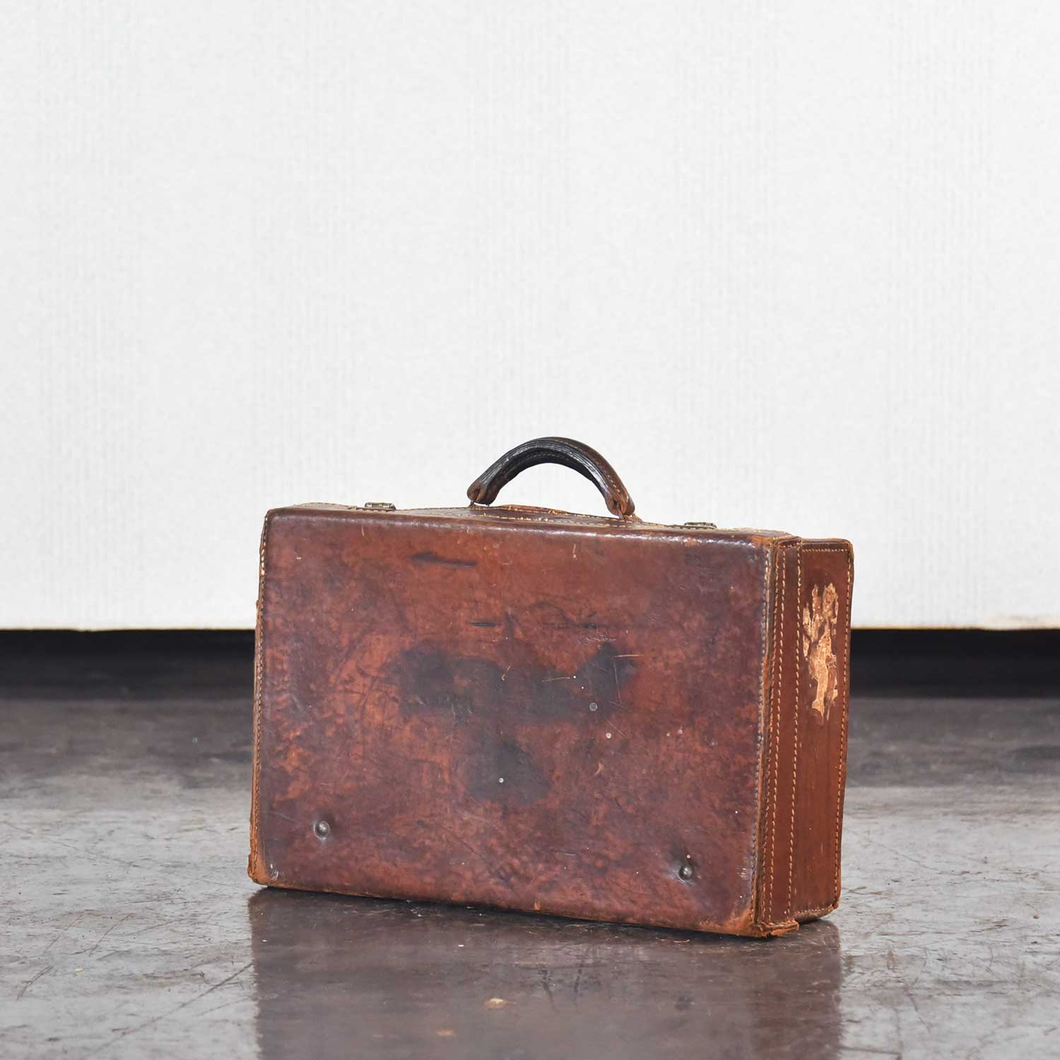 ヴィンテージレザートランク .TR-120E – 神戸アンティークウェアハウス