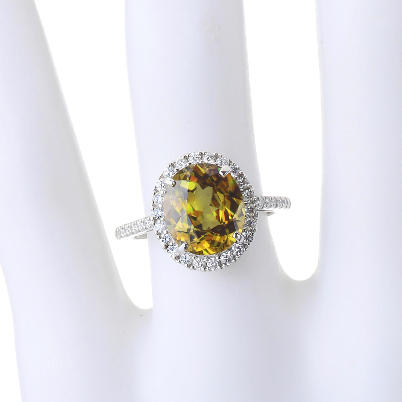 プラチナ スフェーン ダイヤモンド リング （S3.77ct D0.41ct・グリ